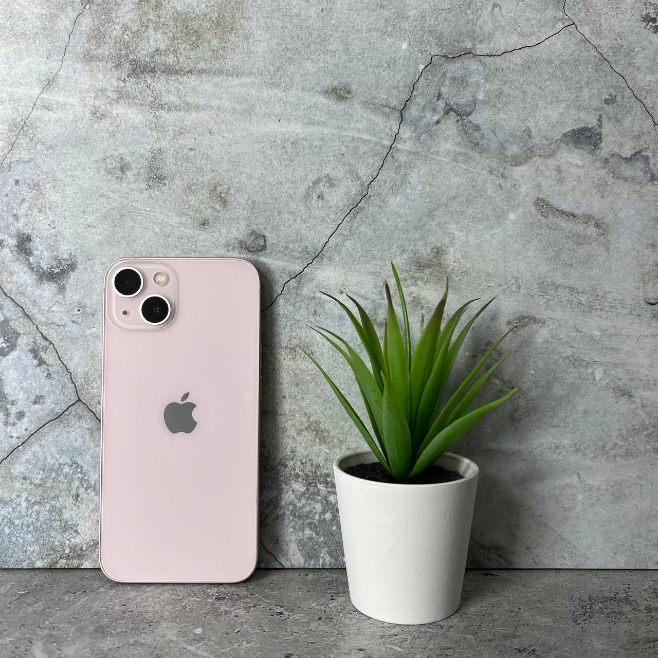 Apple iPhone 13 128gb Pink  в Тюмени